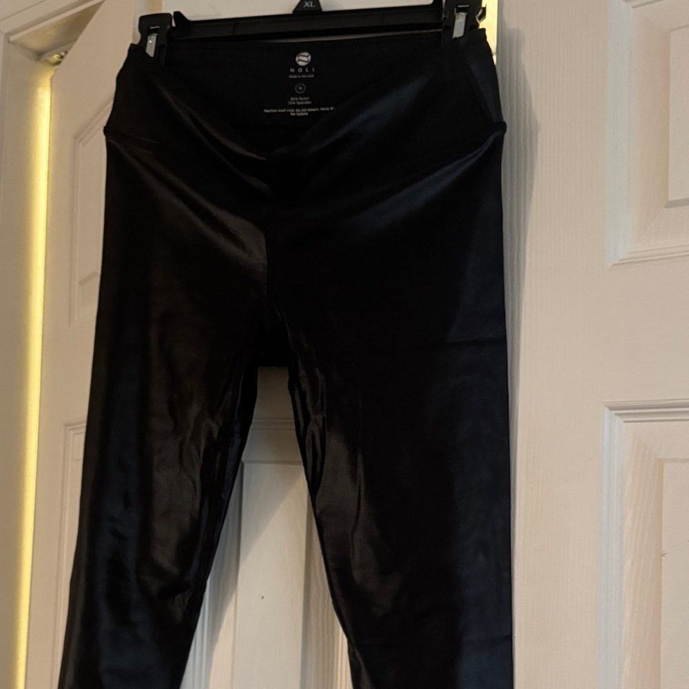 Noli Black Leggings